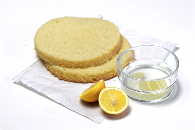 Czym nasączyć biszkopt do tortu z mascarpone, aby był idealny? Czym nasączyć biszkopt do tortu z mascarpone, aby był idealny?