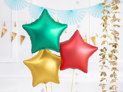 Zielony, złoty i czerwony balony foliowe w kształcie gwiazdek