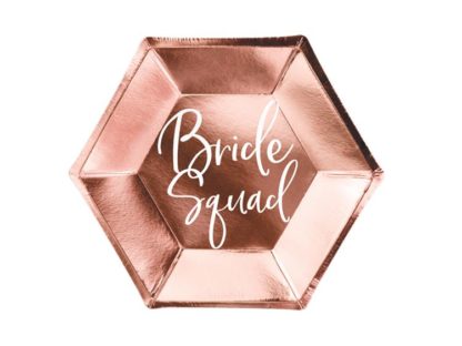 Różowy talerzyk z napisem "bride squad"